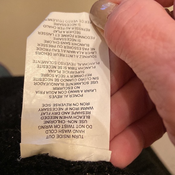 bebe Scope Neck Black & Silver Metallic Surplus LS Sweater Tunic - Picture 11 of 11